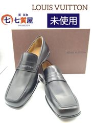 【新品同様・未使用】LOUIS VUITTON ルイヴィトン ブラックレザー エンボスロゴ ビジネスシューズ スクエアトゥ フラット ローファー