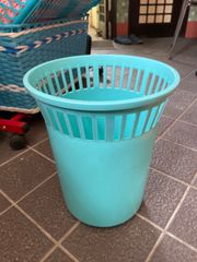 レトロポップ　ゴミ箱　ダストボックス　ブルー　水色　プラスチック　レトロ　昭和レトロ　シャビー　アンティーク　ヴィンテージ