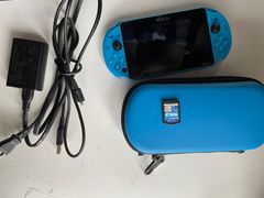 PlayStation®Vita（PCH-2000シリーズ） Wi-Fiモデル…