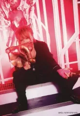 【中古】生写真(男性) まふまふ/全身・座り・背景赤/CD「明日色ワールドエンド」(GNCL-1274/1275/1276)初回封入特典フォトカード