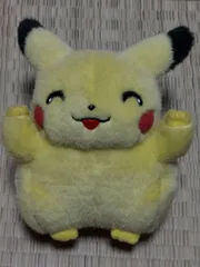 ポケモン　ピカチュウ　ぬいぐるみ