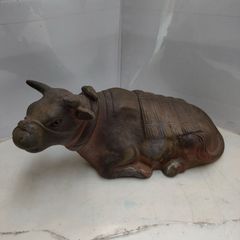 ブロンズ 牛 置物 部位名刻印 - メルカリ