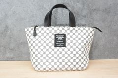 【ラウンド必需品】マスターバニー エディション キューブ モノグラム カートバック ホワイト MBE MASTER BUNNY ミニバック
