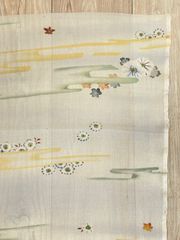 【縮緬】【古布】【はぎれ】（長さ：約58㎝／幅：約33㎝）