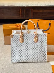 【今日特価】LV Onthego 35cm プリントジャングルバッグ-MM輸入4