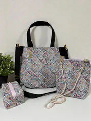 【裁縫ストア・ボヌール】大人かわいい　ポタニカル柄　花柄　トリ・リス・ウサギ柄　丸底トートバッグ　サイドポケット付き　キャラメルポーチ　サコッシュ　ショルダーバッグ　ショルダーストラップ付き  ハンドメイド/ №500-375