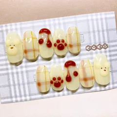 ネイルチップ　プリン　くまちゃん
