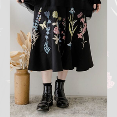 523069：花蝶刺繍マーメイドスカート
