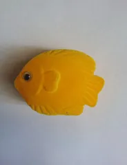 [AVON] SEA LIFE NECKLACE IN FLOCKED BOX FISH(N-17)