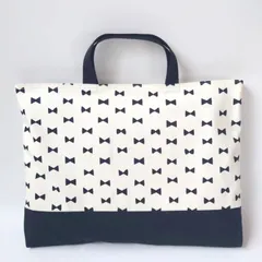 ハンドメイド リバーシブル リボン × 水玉 レッスンバッグ 手提げかばん トートバッグ 絵本バッグ レッスンバック 手提げバッグ 図書バッグ 図書バック サブバッグ サブバック トートバック 入園 入学 ドット 女の子 シンプル モノトーン