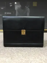 美品！格安！イヴサンローラン YSLロゴ レザー クラッチバッグ