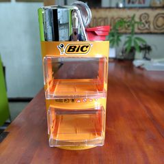 BIC ライター型三段ディスプレイ BIC ライター型三段ディスプレイ