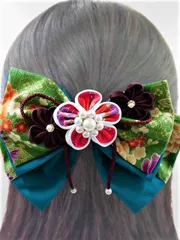 髪飾り　ヘアアクセサリー　中央にパール飾り付き和柄リボン（大）コーム　和装に　お正月　成人式　卒業式　節句　夏祭り　浴衣