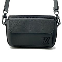 ルイヴィトン ショルダーバッグ パイロット ウェアラブル ウォレット レザー M83563 LOUIS VUITTON 黒