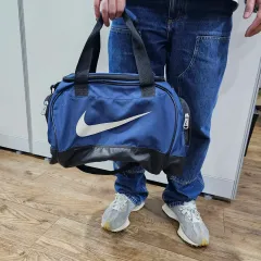 ナイキ⭐︎非売品ボストンバッグ⭐︎未使用未開封新品⭐︎グリーン ナイキ ボストンバック 大 グリーン迷彩柄 - メルカリ