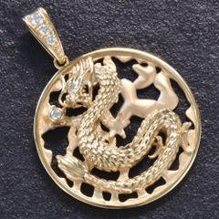 K18 ドラゴン 龍 ダイヤ付 ペンダントトップ 辰 プレート 喜平 - メルカリ