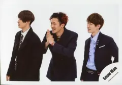 【中古】生写真(ジャニーズ) Snow Man/岩本照・渡辺翔太・向井康二/横型・上半身/シングル「KISSIN’ MY LIPS/Stories」MV/公式生写真