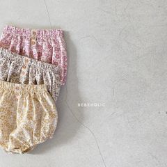 韓国子供服　フラワーブルマ　カボチャパンツ　ベビーパンツ