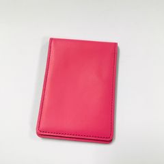 【新品・訳あり】COBU -コブ-　縦型定期入れ　パスケース　濃ピンク色（マゼンタ）
