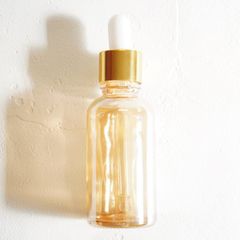 【スポイトボトルグラス】30ml イエローゴールド ガラス製 オーロラ 詰替容器 美容液 化粧水 コスメ アロマ エッセンシャルオイル 精油 詰替 旅行 おしゃれ 可愛い