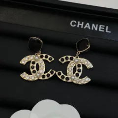 2024年最新】chanel ハート ピアスの人気アイテム - メルカリ