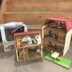 ①シルバニアファミリー はじめてのシルバニアファミリー/3階建てのおしゃれなお家セット