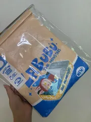 正規品 POP MART (ポップマート ) Labubu(ラブブ） 疑わしい コンビニ メッセンジャーバッグ