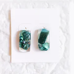 No.34　レジン　アワビ貝殻　天然石　マラカイトグリーン　スクエア型　ピアス　イヤリング