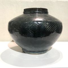 やちむん　照屋佳信　呉須釉押紋壺　古作