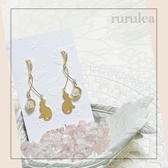 ♢みあげネコピアス/イヤリング♢ 天然石 : クラッククォーツ 匿名配送
