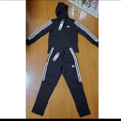 新品未使用　アディダス　ジャージ上下　130