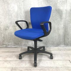 [中古]オカムラ（okamura）製 カロッツァチェア！[ECB]