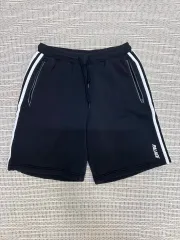 2025年最新】palace adidas ショートの人気アイテム - メルカリ