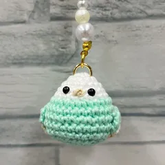 ハンドメイド　シマエナガ　チャーム