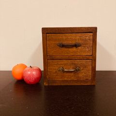 昭和レトロ　ラワン材の小引出し　引出し2杯　小さいのに厚い板で、ガシッと作られています