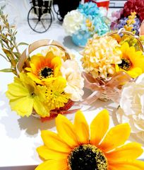 【#114・115】アーティフィシャルフラワー　フラワーアレンジメント　造花アレンジメント　ハンドメイド　ハンドメイド雑貨　手のひらサイズ　黄色い花のバスケット　ペア　セット　おまとめ　プレゼント