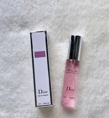 ⭐︎最終値下げ⭐︎新品未使用⭐︎Dior ブルーミングブーケ 2025年最新】dior ブルーミングブーケの人気アイテム - メルカリ
