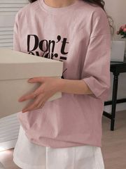 オーバーシンク しないでくださいドロップショルダー オーバーサイズTシャツ ロゴグラフィック