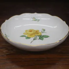 新品未使用　マイセン金縁バラ柄小皿2個セット 新品未使用 マイセン金縁バラ柄小皿2個セット 食器・キッチン用品