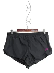 【お得なクーポン配布中!】 90s ナイキ ナイロン ショートパンツ メンズ M オールド 初期 銀タグ 短パン ショーツ スポーツ ワンポイント スウッシュ トレーニング 黒