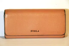 フルラ　二つ折り長財布　355