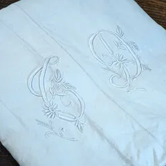 フランスアンティーク 19世紀のリネンシーツ 1800✖️2500 風合い柔らか フランスアンティーク 19世紀のリネンシーツ 1800✖️2500