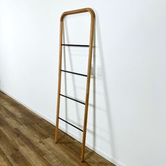 新品未使用】SUK スーク ラダーハンガー オーク W550 - メルカリ