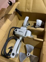 Makita UT2400 カクハン機 900W