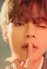 【中古】キャラカード [単品] ブイ(BTS/防弾少年団) フォトカードA 「HYBE INSIGHT」 フォトカードセット同梱品