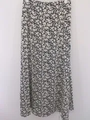 ◇ fifth フィフス ウエストゴム 花柄 ロング フレア スカート ブラック マルチ レディース  【中古】 【1206200001062】