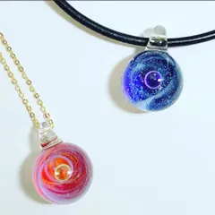 ハンドメイドアクセサリー　ランプワーク　宇宙　惑星　【No.198】