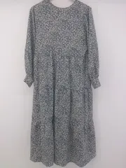 ◇ titivate ティティベイト 総柄 バックリボン 長袖 膝下丈 ワンピース サイズM ネイビー アイボリー系 レディース E  【1303280009107】