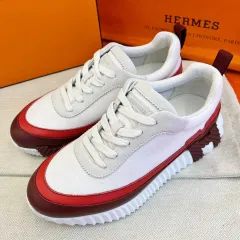 【極美品】HERMES エルメス　バウンシング　スニーカー　425 スニーカー 《バウンシング》 | Hermès - エルメス-公式サイト