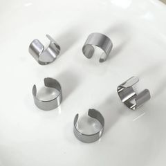 【2個】ステンレス製　イヤーカフパーツ　シルバー　素材